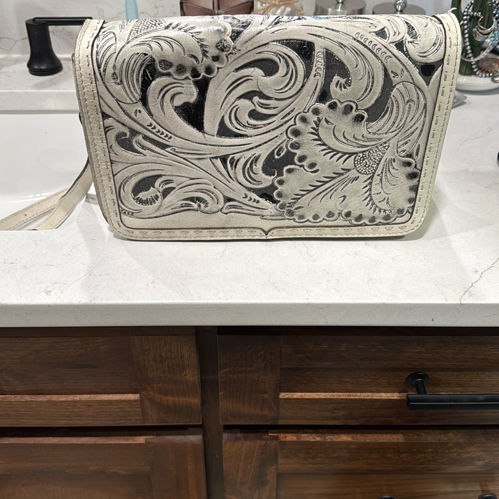 Patricia Nash tooled leather crossbody